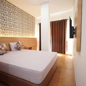 Senayan Suites